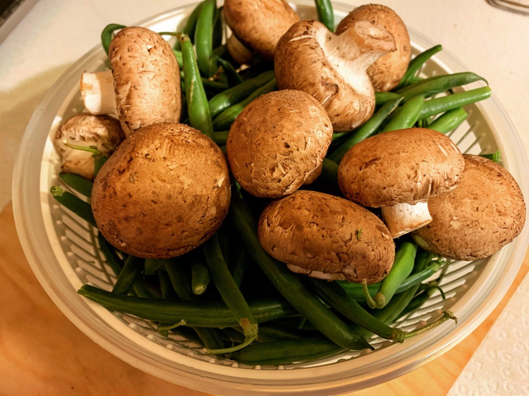 fresh green beans and mushrooms