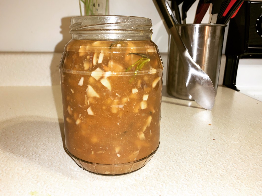 vegan mushroom gravy in a jar