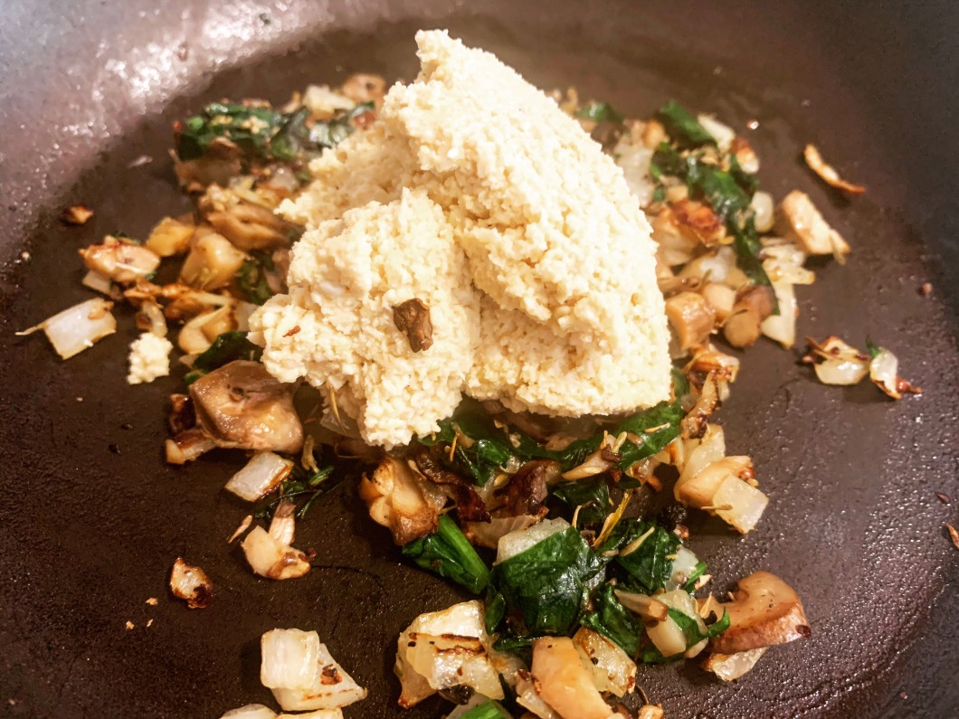 vegan almond spreadable cheese for vegan stuffed mushrooms