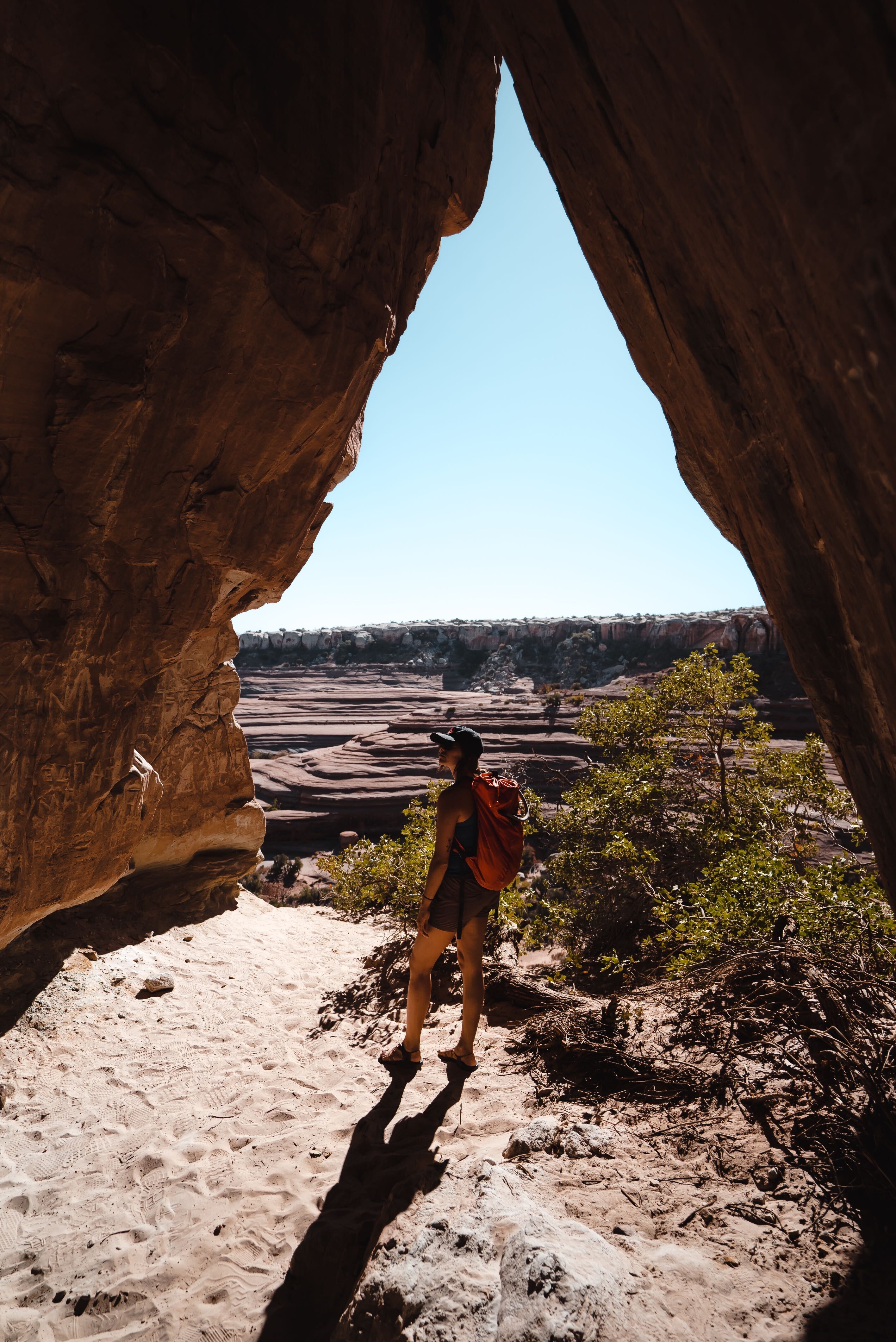 cave near tusher tunnel trail in utah desert